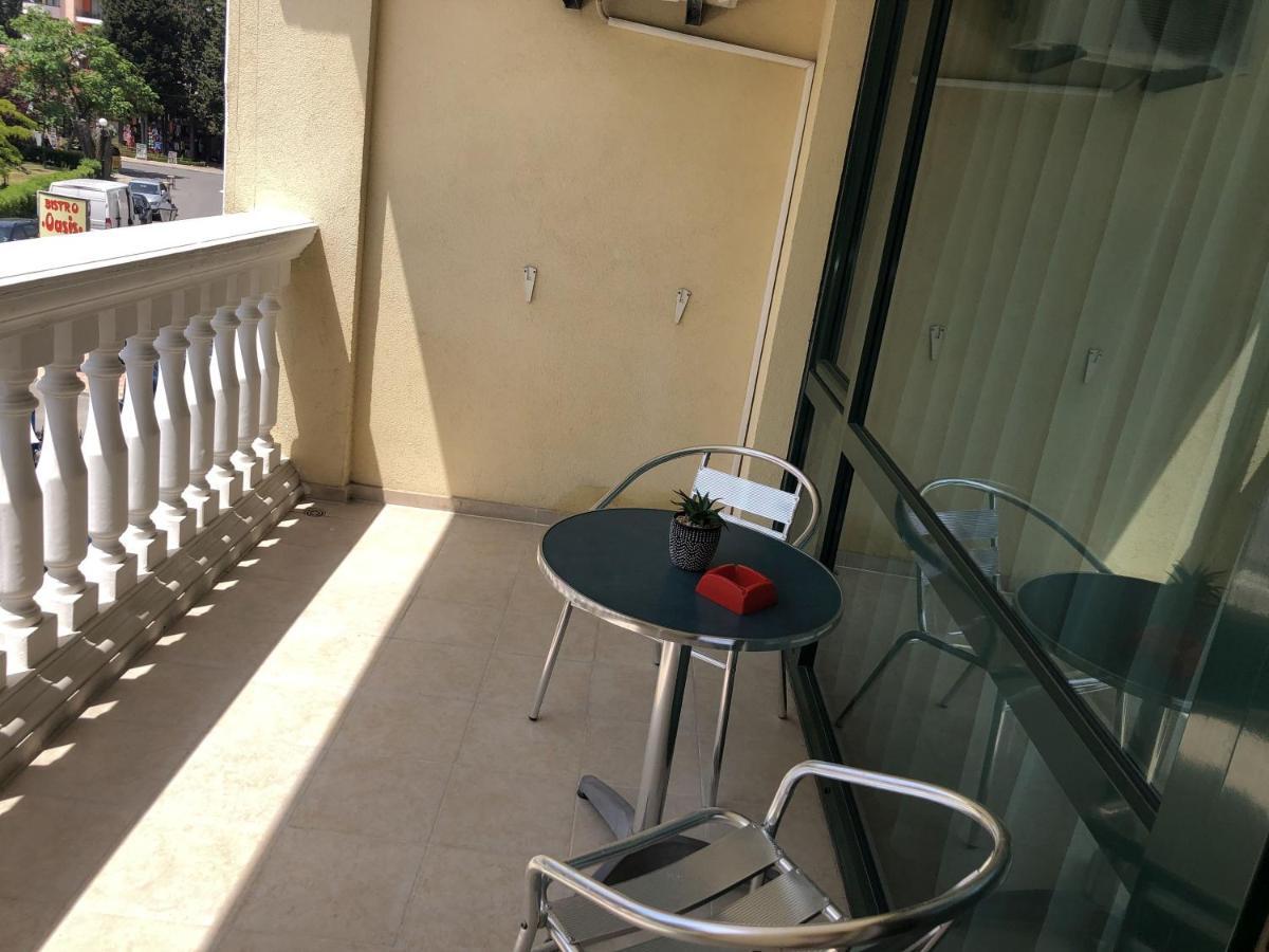 Miramar Palace -Apartament 211S Apartman Napospart Kültér fotó